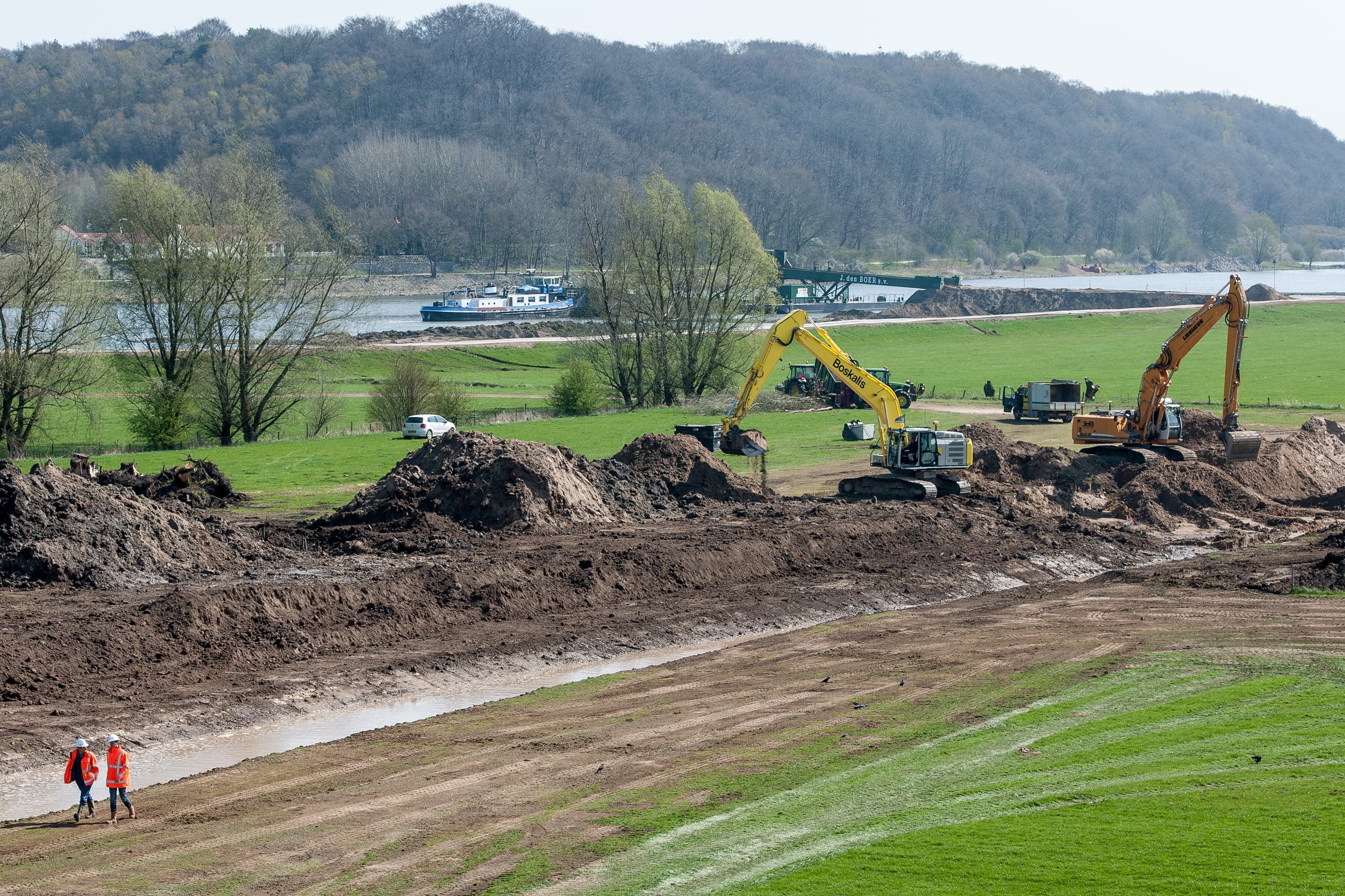 Widening the floodplains of the IJssel River