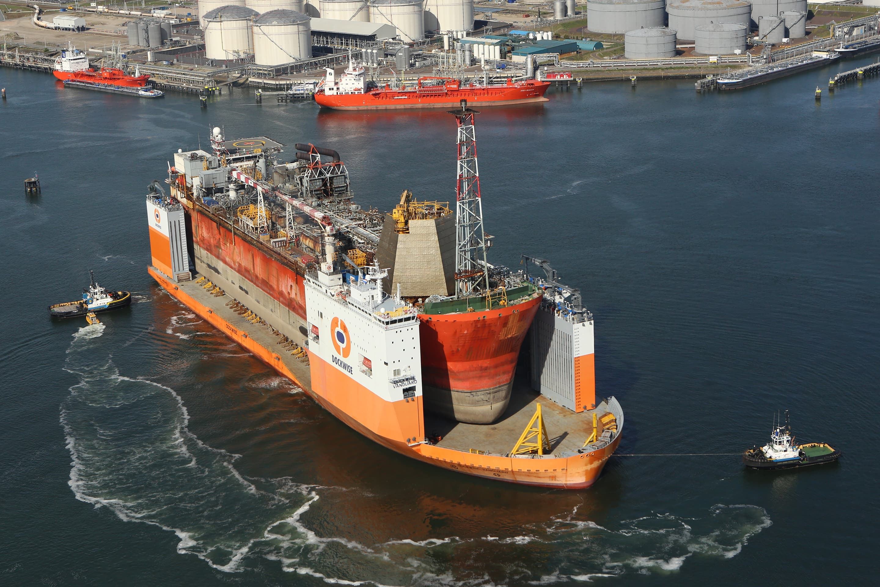 The Dockwise Vanguard sets sail to Batam, Indonesia