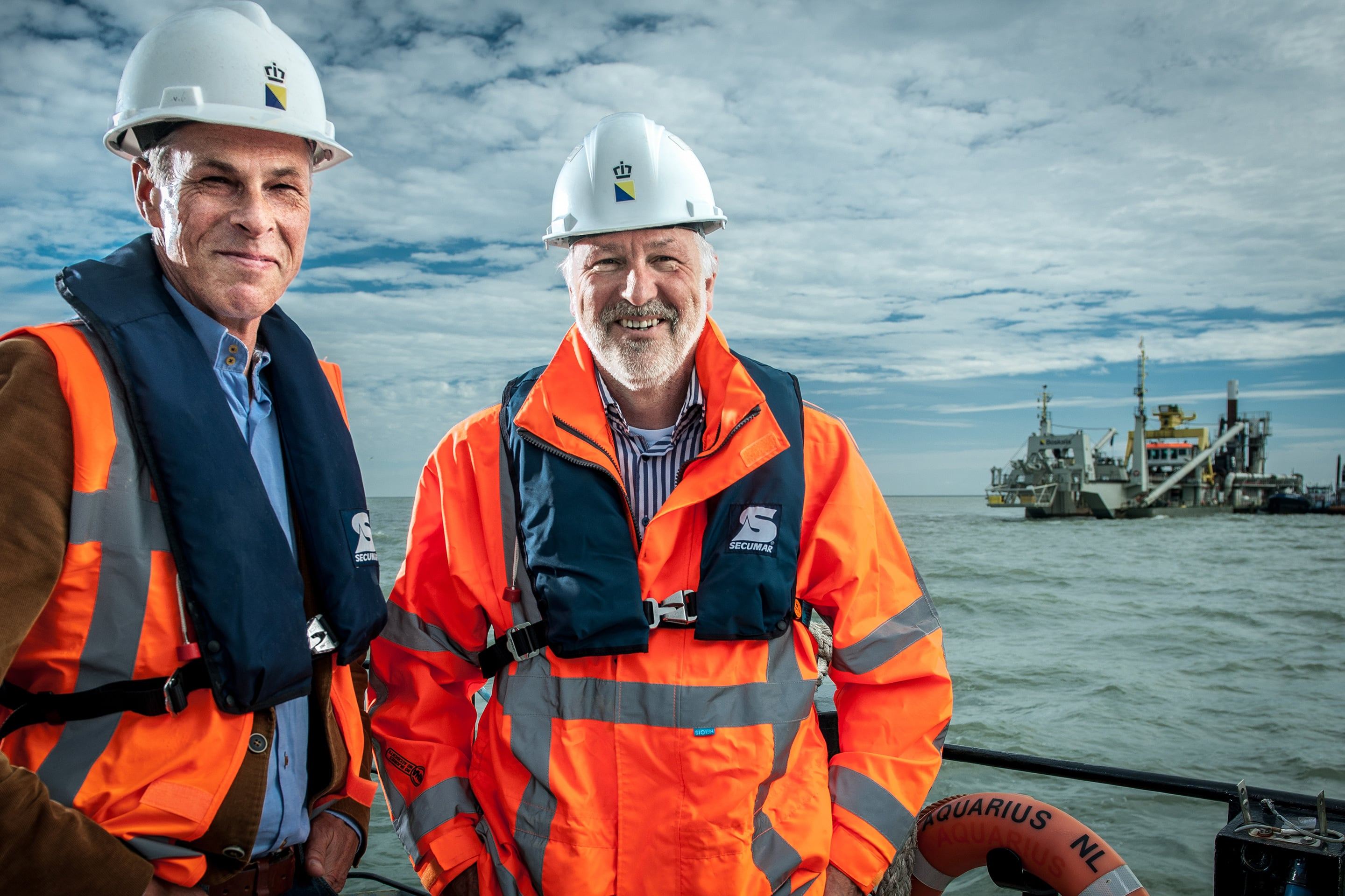 On the left Roel Posthoorn, Project Director of Natuurmonumenten, and on the right Hendrik Postma, Director at Boskalis