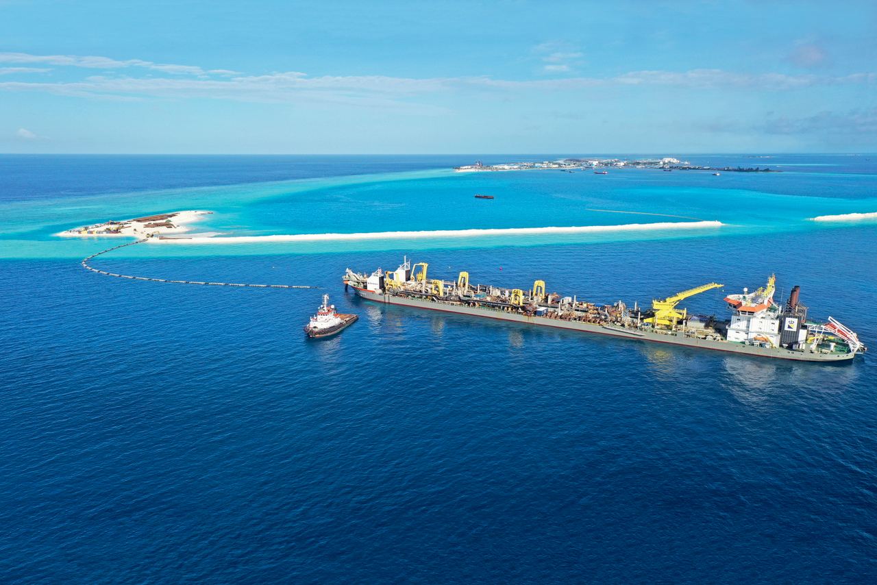 Trailing suction hopper dredger Prins der Nederlanden